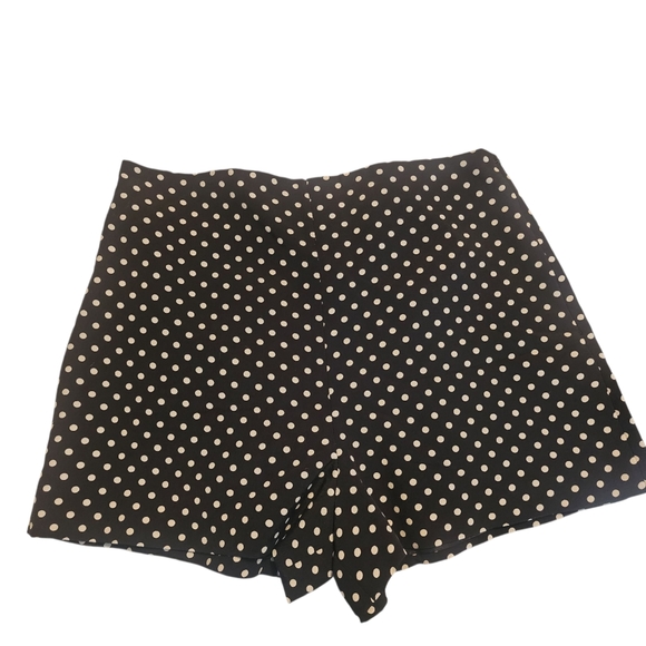 NWOT Zara matching set. Top XL. Shorts large - Picture 7 of 7